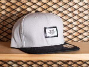 Gorra Vans No. 66 - Gris/Negro